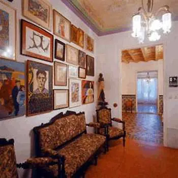 Medium Renaixenca Hotel