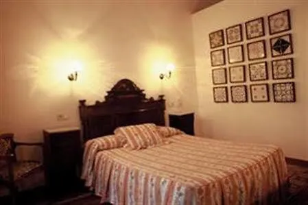Medium Renaixenca Hotel
