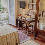 Hotel Medium Renaixenca
