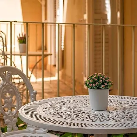 Medium Renaixenca Hotell