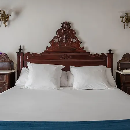 Medium Renaixença Hotel *