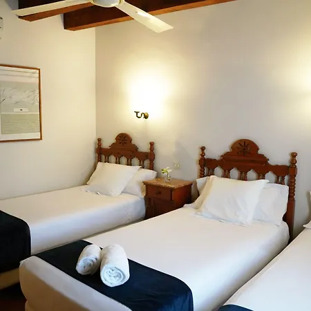 Otel Medium Renaixenca Sitges