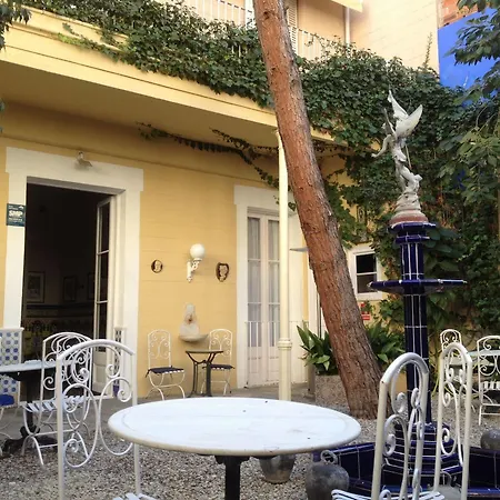 Medium Renaixenca Otel