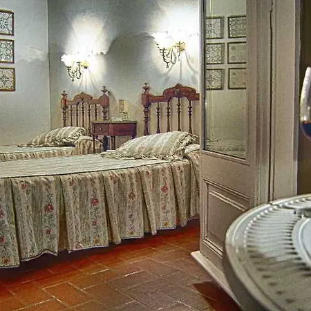 Medium Renaixenca Otel